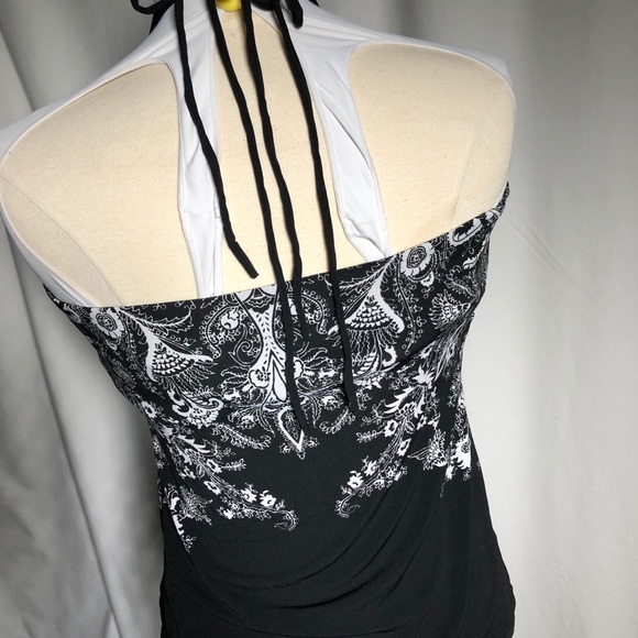 Black and White Market Halter Top - Picture 2 of 3